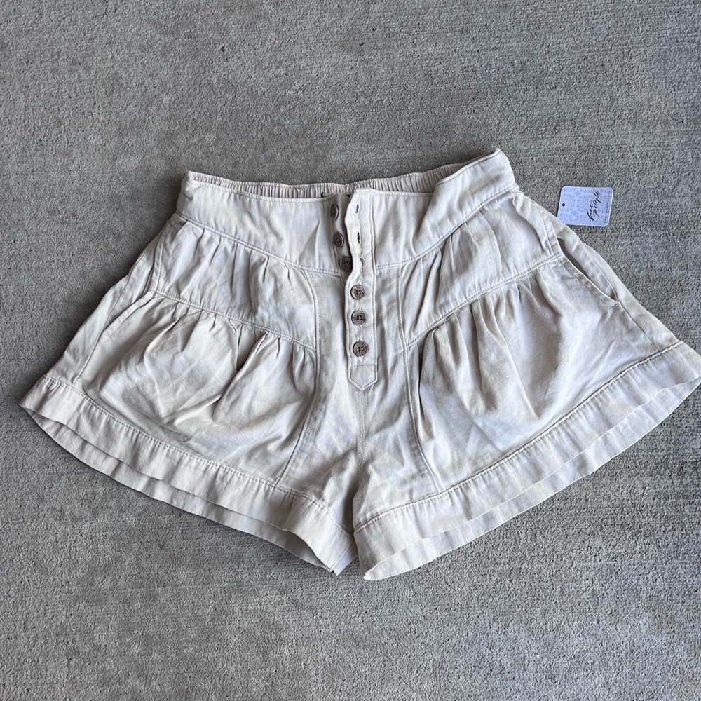 Free people we the free fleur high rise flouncy cotton denim shorts cream NWT - Picture 1 of 8